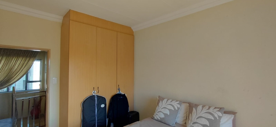 3 Bedroom Property for Sale in Sonneveld Gauteng