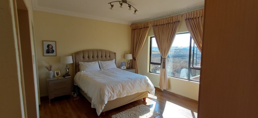 3 Bedroom Property for Sale in Sonneveld Gauteng