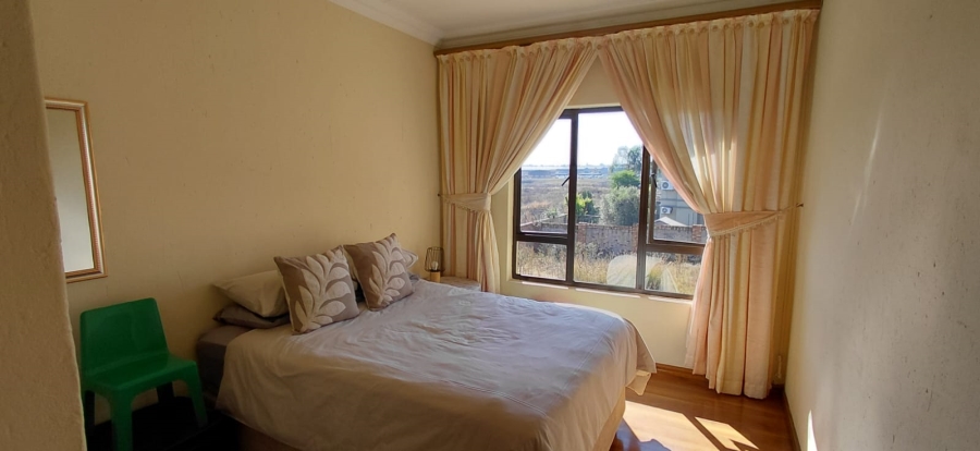 3 Bedroom Property for Sale in Sonneveld Gauteng