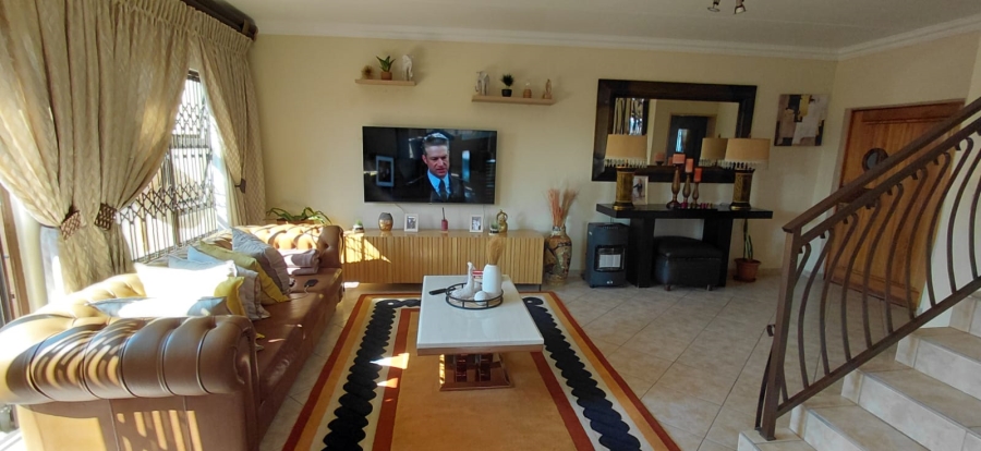 3 Bedroom Property for Sale in Sonneveld Gauteng