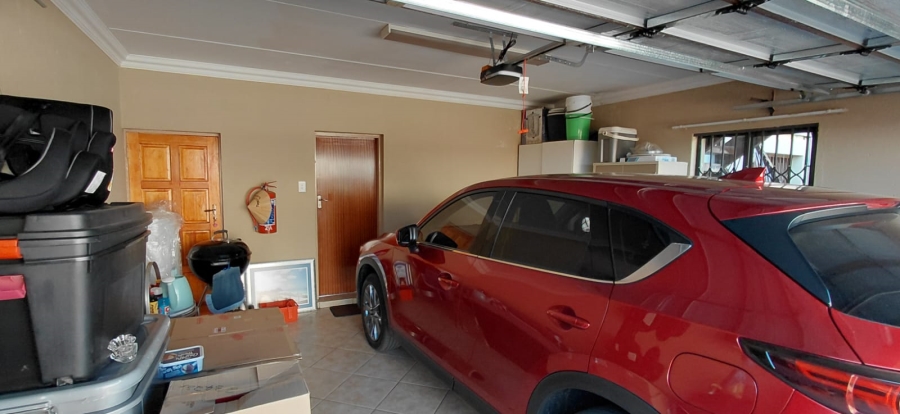 3 Bedroom Property for Sale in Sonneveld Gauteng