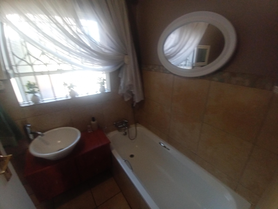 3 Bedroom Property for Sale in Mayberry Park Gauteng