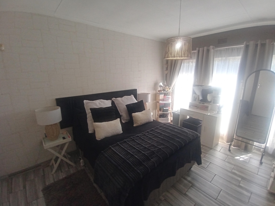 3 Bedroom Property for Sale in Mayberry Park Gauteng