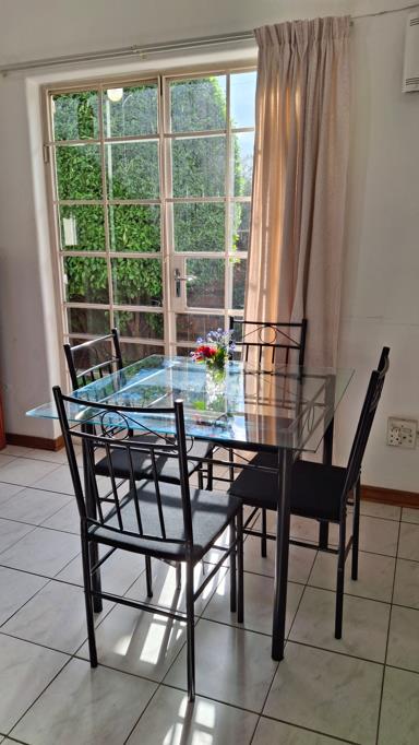To Let 1 Bedroom Property for Rent in Bedfordview Gauteng