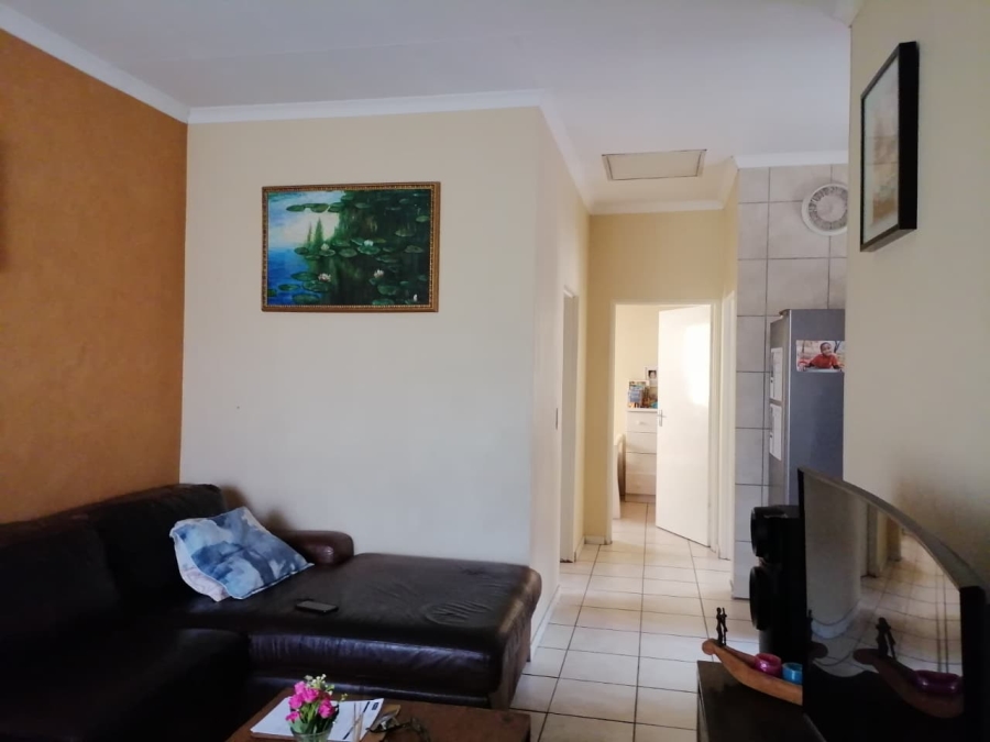 2 Bedroom Property for Sale in Mohlakeng Gauteng