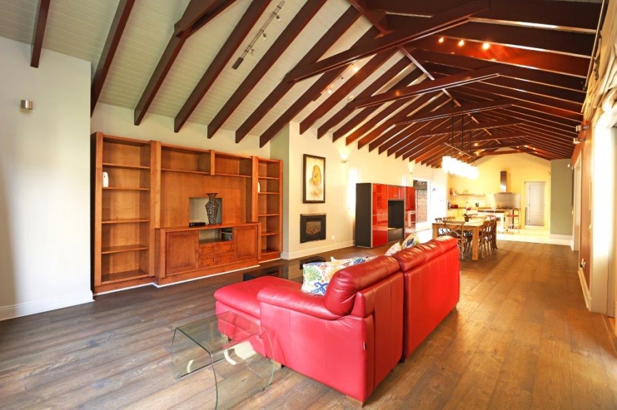 To Let 4 Bedroom Property for Rent in Saxonwold Gauteng