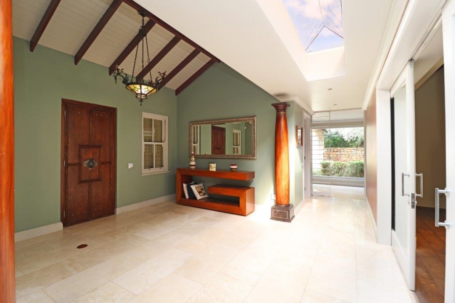 To Let 4 Bedroom Property for Rent in Saxonwold Gauteng