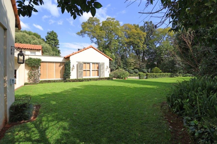 To Let 4 Bedroom Property for Rent in Saxonwold Gauteng