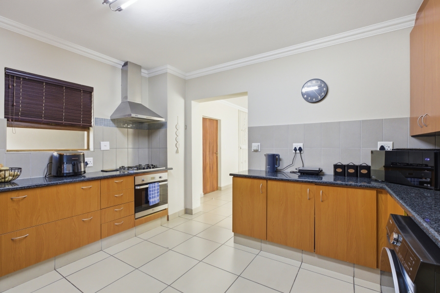 3 Bedroom Property for Sale in Maroeladal Gauteng