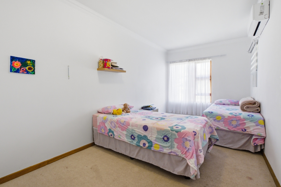 3 Bedroom Property for Sale in Maroeladal Gauteng