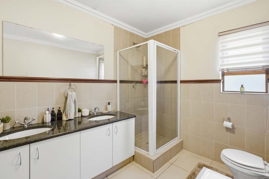 3 Bedroom Property for Sale in Maroeladal Gauteng