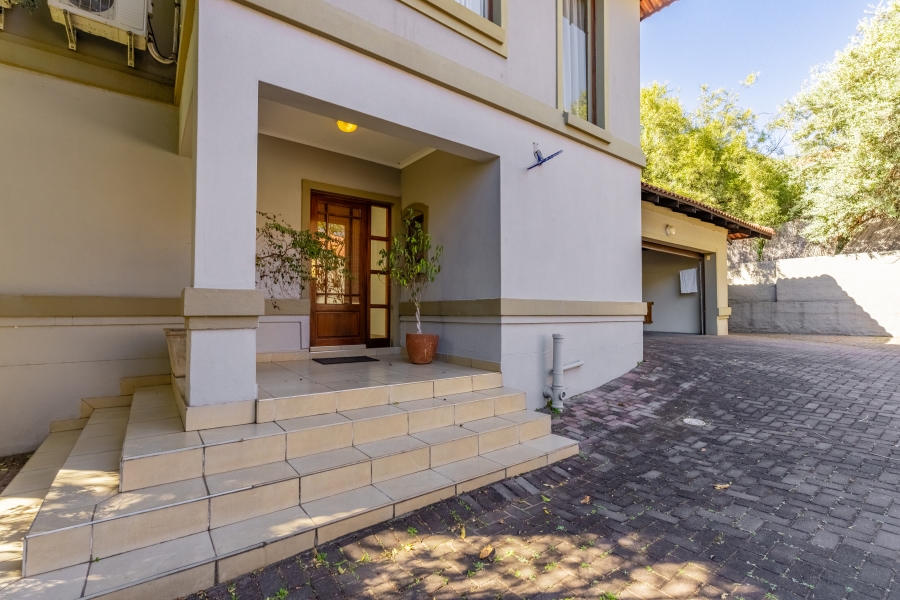 3 Bedroom Property for Sale in Maroeladal Gauteng