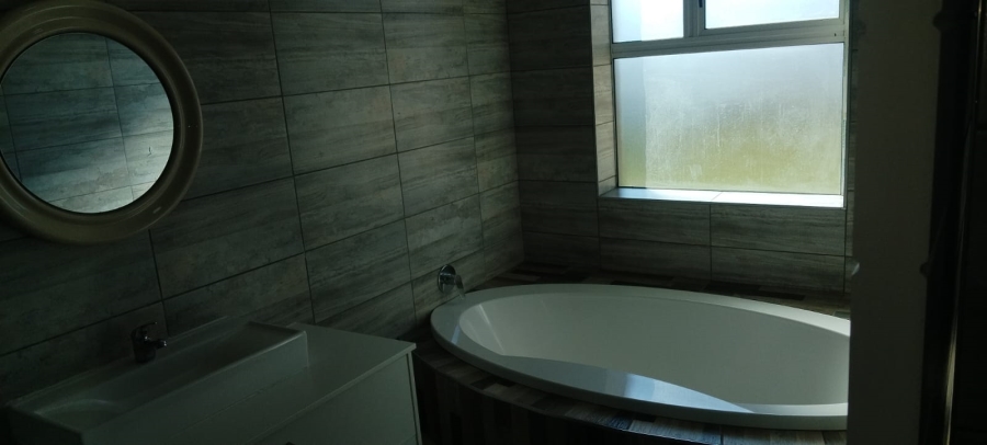 3 Bedroom Property for Sale in Dunnottar Gauteng