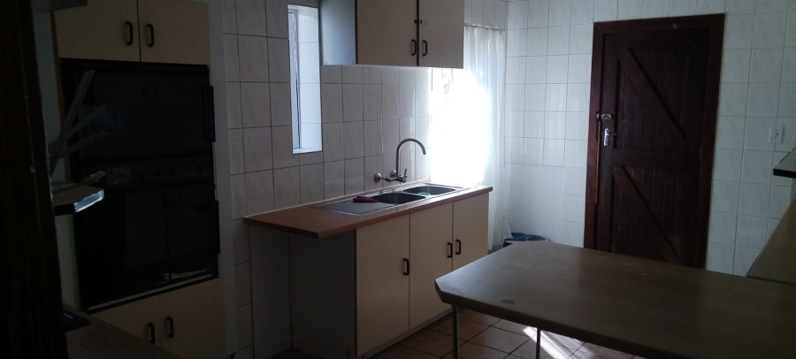 3 Bedroom Property for Sale in Dunnottar Gauteng