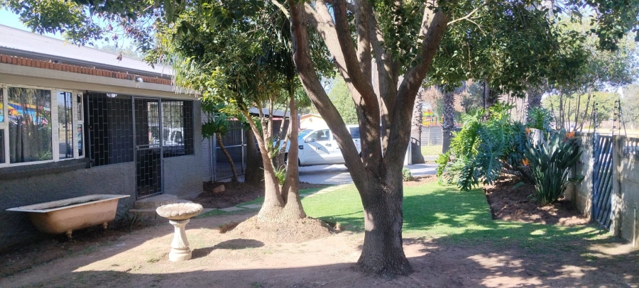 3 Bedroom Property for Sale in Dunnottar Gauteng