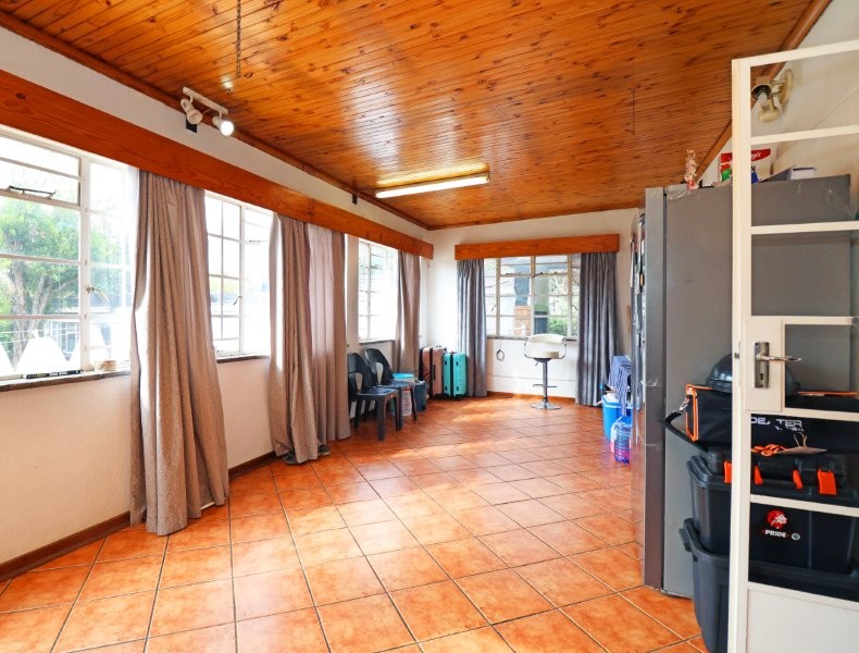 To Let 4 Bedroom Property for Rent in Greenside Gauteng