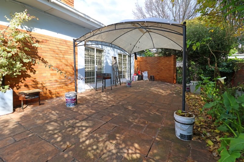 To Let 4 Bedroom Property for Rent in Greenside Gauteng