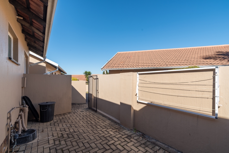 2 Bedroom Property for Sale in Northwold Gauteng