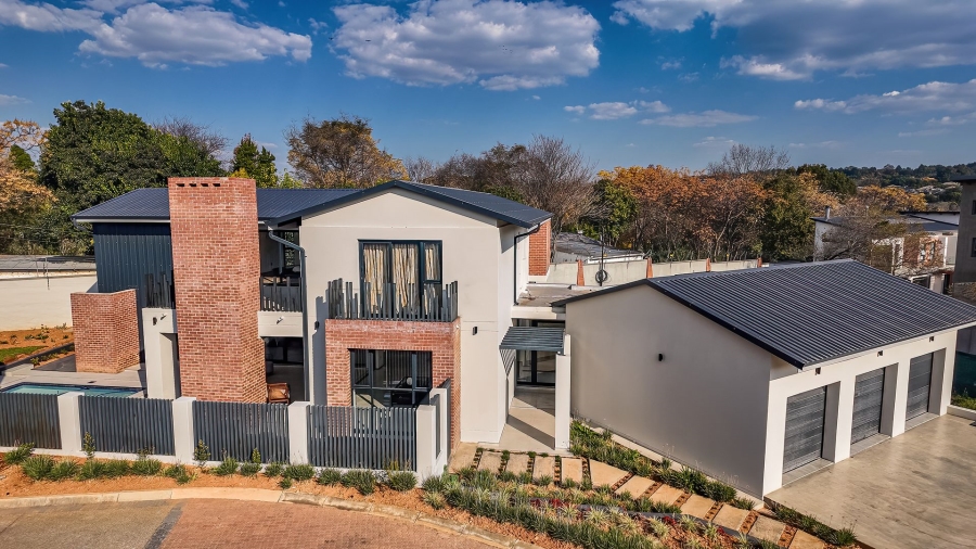 4 Bedroom Property for Sale in Helderfontein Estate Gauteng