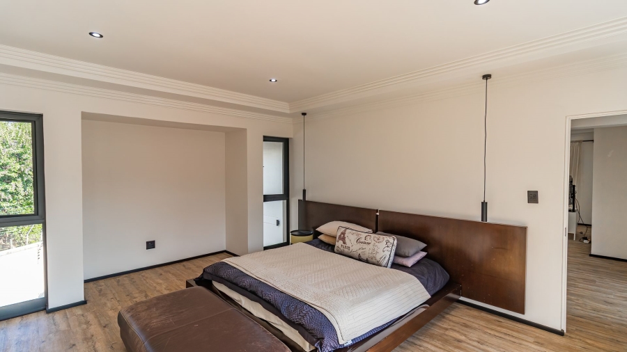 4 Bedroom Property for Sale in Helderfontein Estate Gauteng