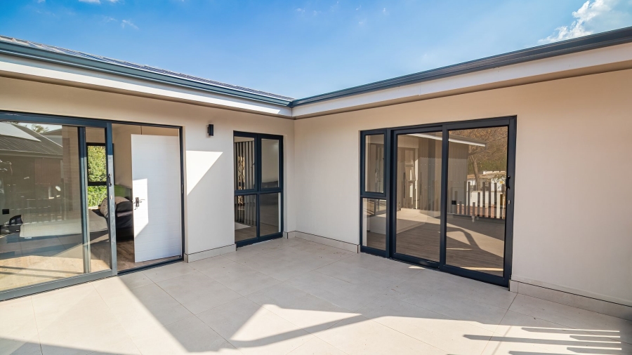 4 Bedroom Property for Sale in Helderfontein Estate Gauteng