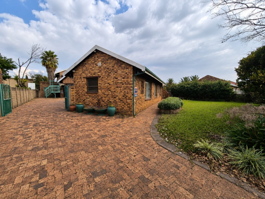 3 Bedroom Property for Sale in Waldrift Gauteng