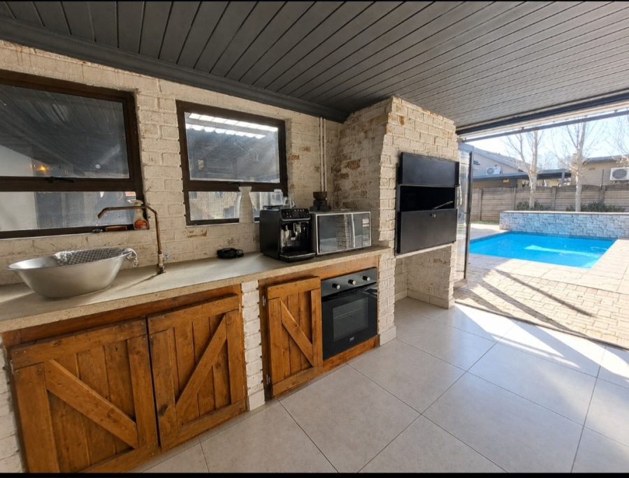 3 Bedroom Property for Sale in Three Rivers Gauteng