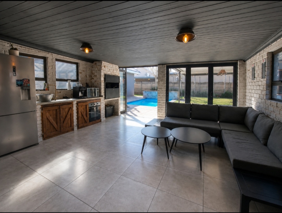 3 Bedroom Property for Sale in Three Rivers Gauteng