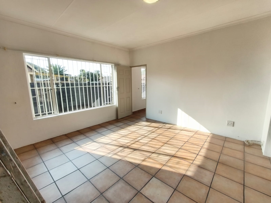 1 Bedroom Property for Sale in Falcon Ridge Gauteng