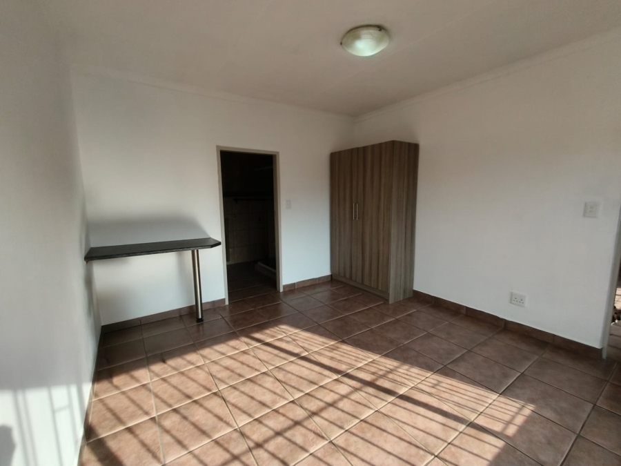 1 Bedroom Property for Sale in Falcon Ridge Gauteng