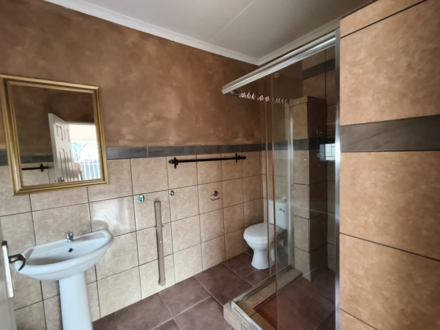 1 Bedroom Property for Sale in Falcon Ridge Gauteng