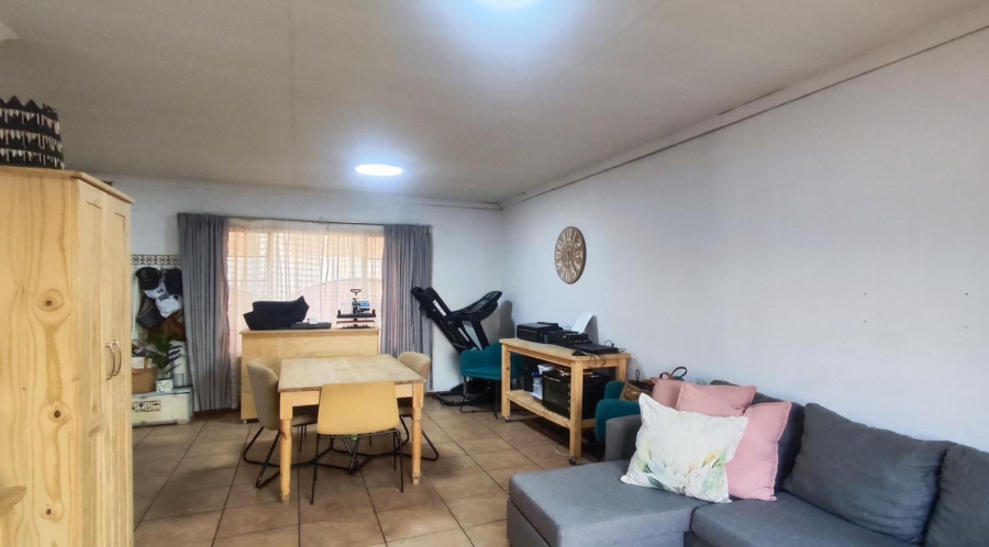 3 Bedroom Property for Sale in Glen Marais Gauteng