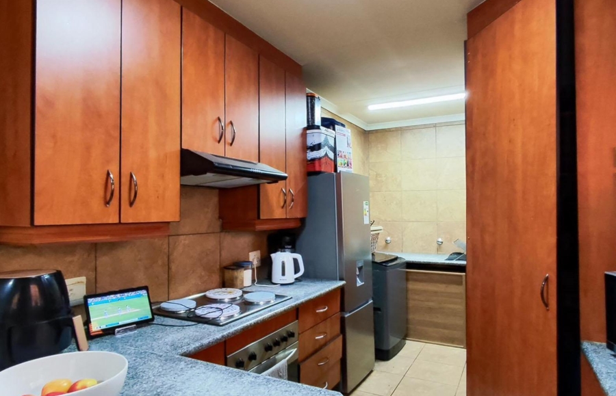 3 Bedroom Property for Sale in Glen Marais Gauteng
