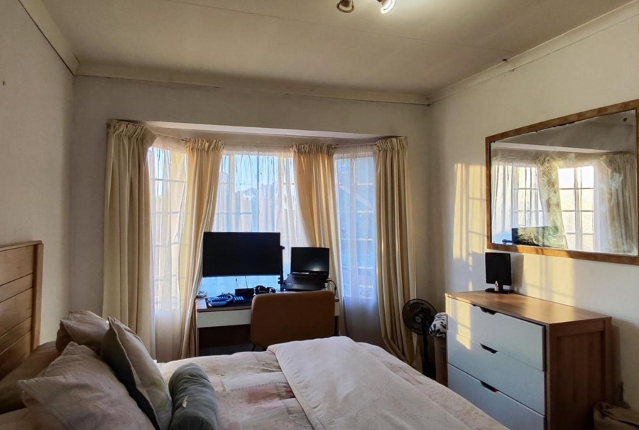 3 Bedroom Property for Sale in Glen Marais Gauteng