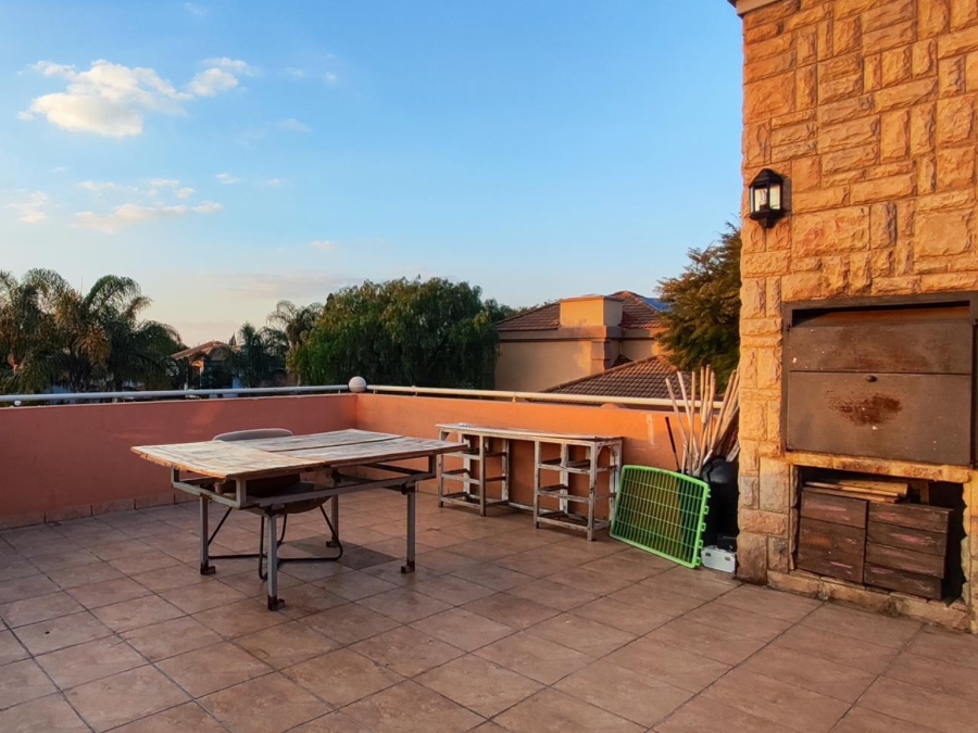 3 Bedroom Property for Sale in Glen Marais Gauteng