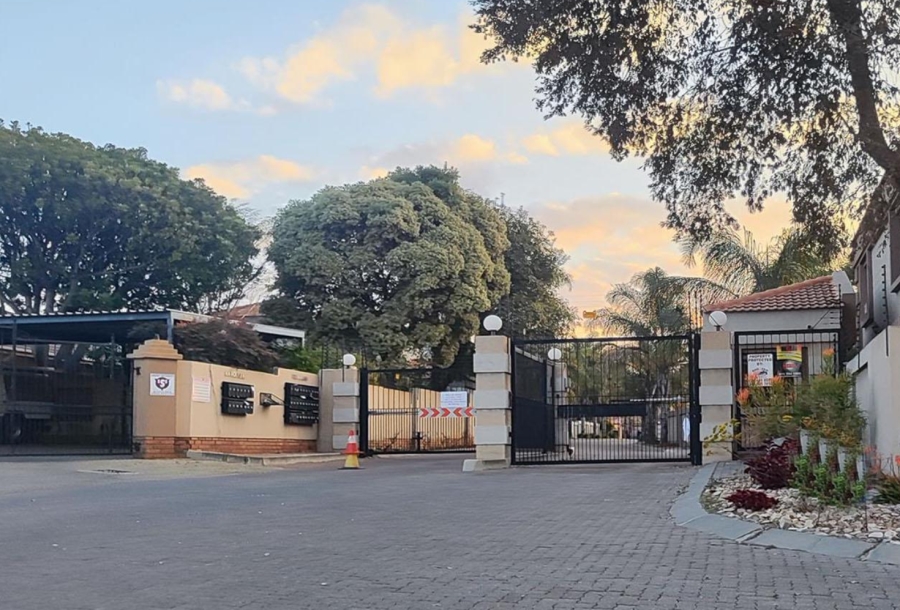 3 Bedroom Property for Sale in Glen Marais Gauteng