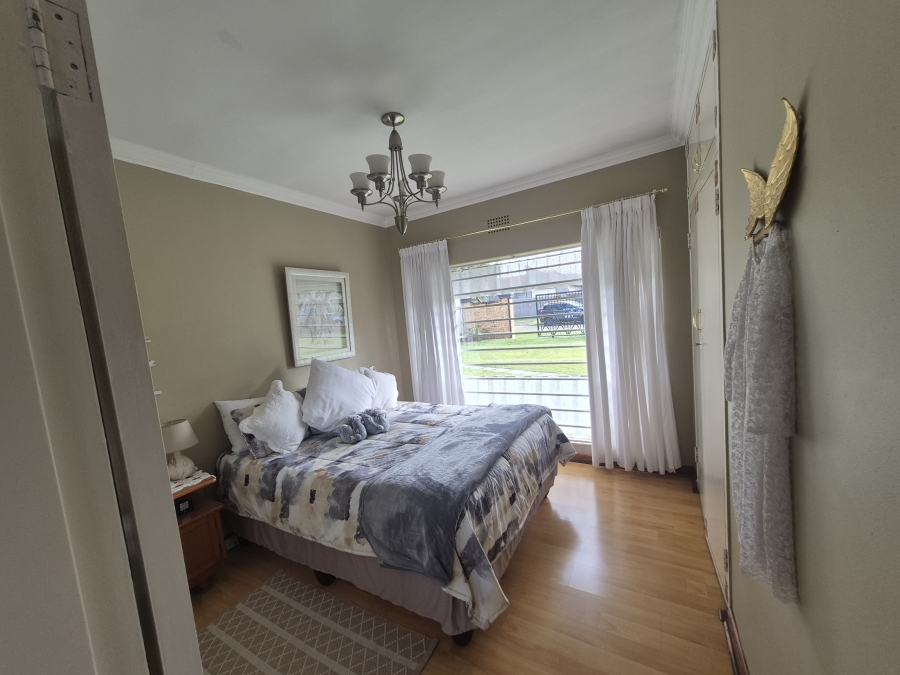 5 Bedroom Property for Sale in Brackenhurst Gauteng