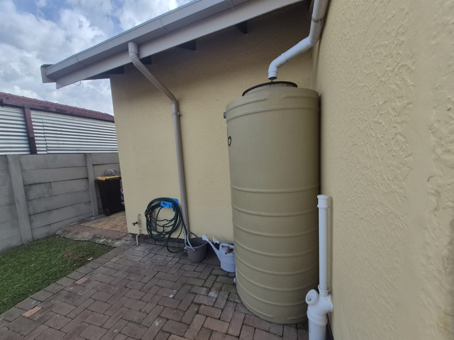 5 Bedroom Property for Sale in Brackenhurst Gauteng