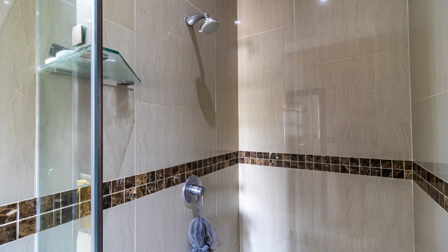 5 Bedroom Property for Sale in Aspen Lakes Gauteng
