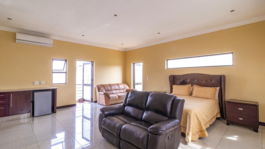 5 Bedroom Property for Sale in Aspen Lakes Gauteng