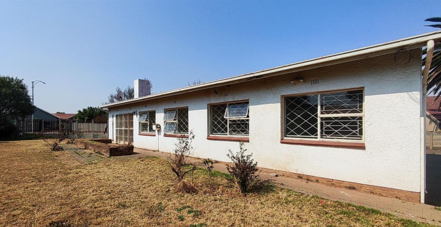 4 Bedroom Property for Sale in Sharon Park Gauteng