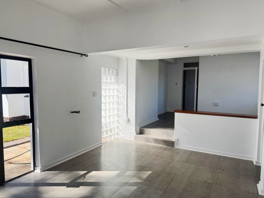 To Let 3 Bedroom Property for Rent in Parkmore Gauteng