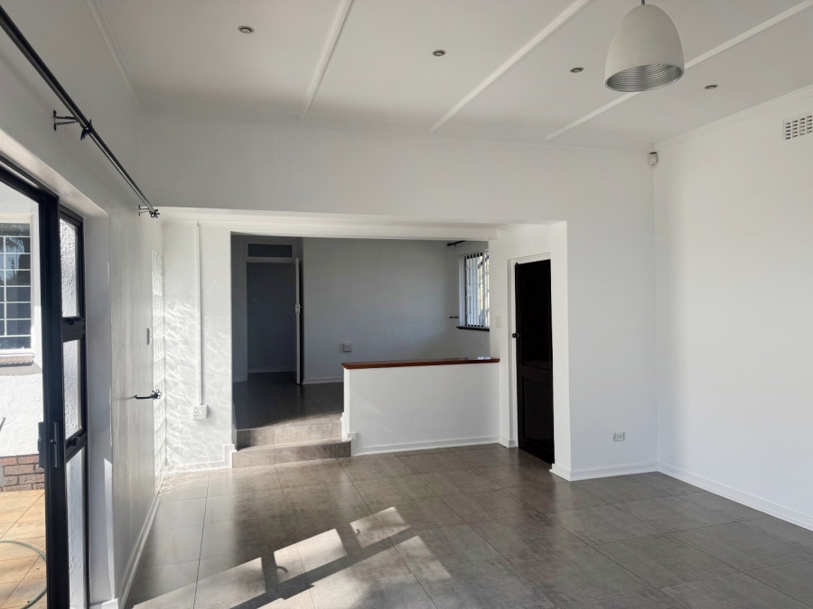 To Let 3 Bedroom Property for Rent in Parkmore Gauteng