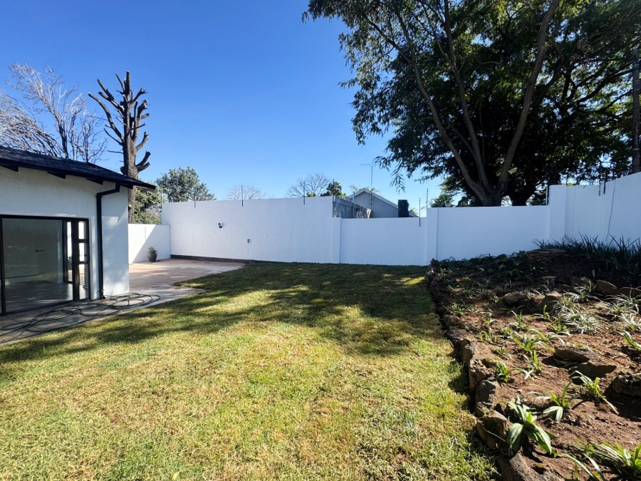 To Let 3 Bedroom Property for Rent in Parkmore Gauteng