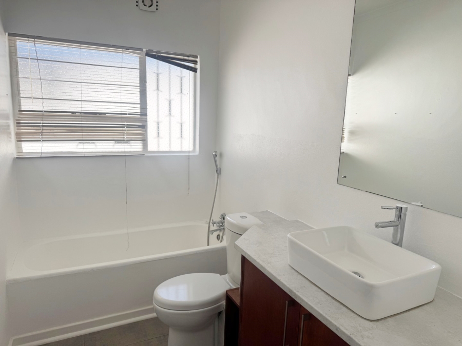 To Let 3 Bedroom Property for Rent in Parkmore Gauteng
