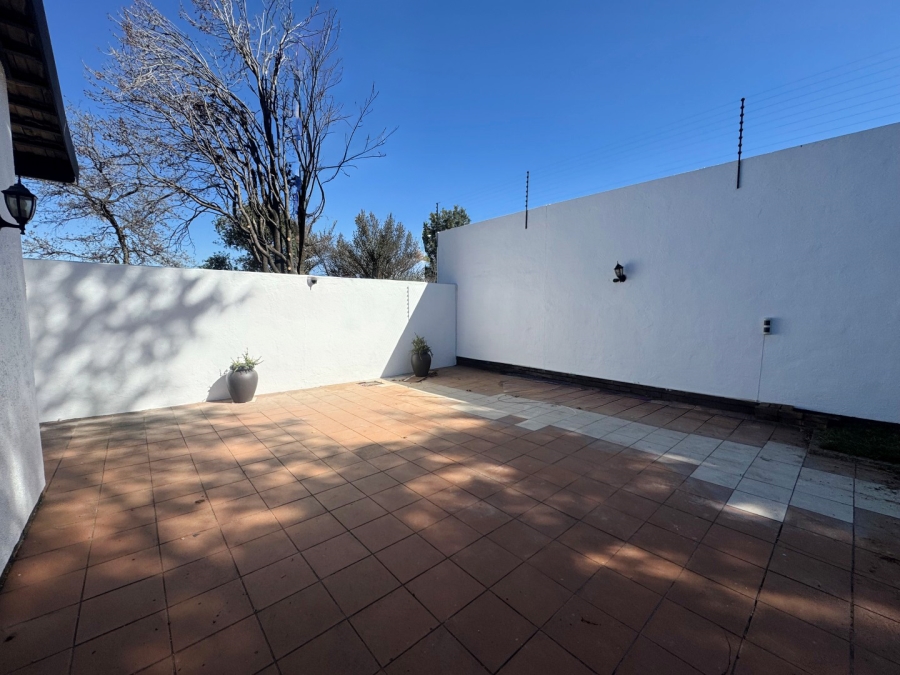 To Let 3 Bedroom Property for Rent in Parkmore Gauteng