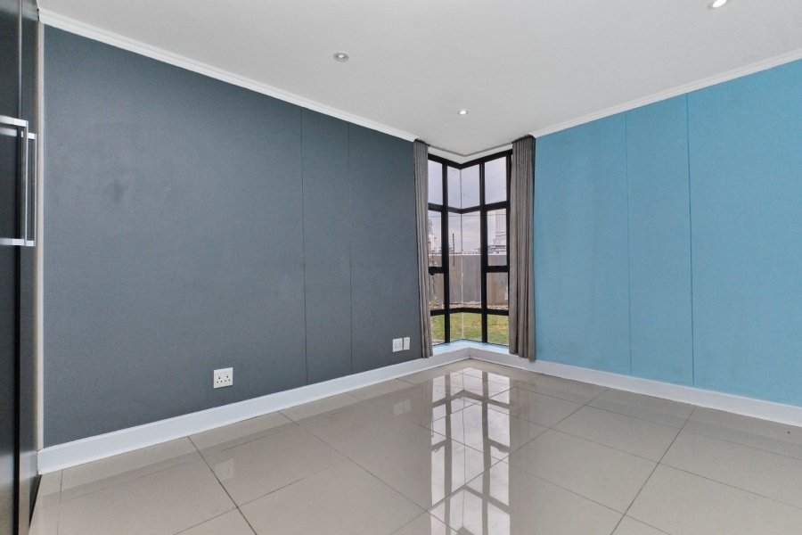 1 Bedroom Property for Sale in Sandown Gauteng
