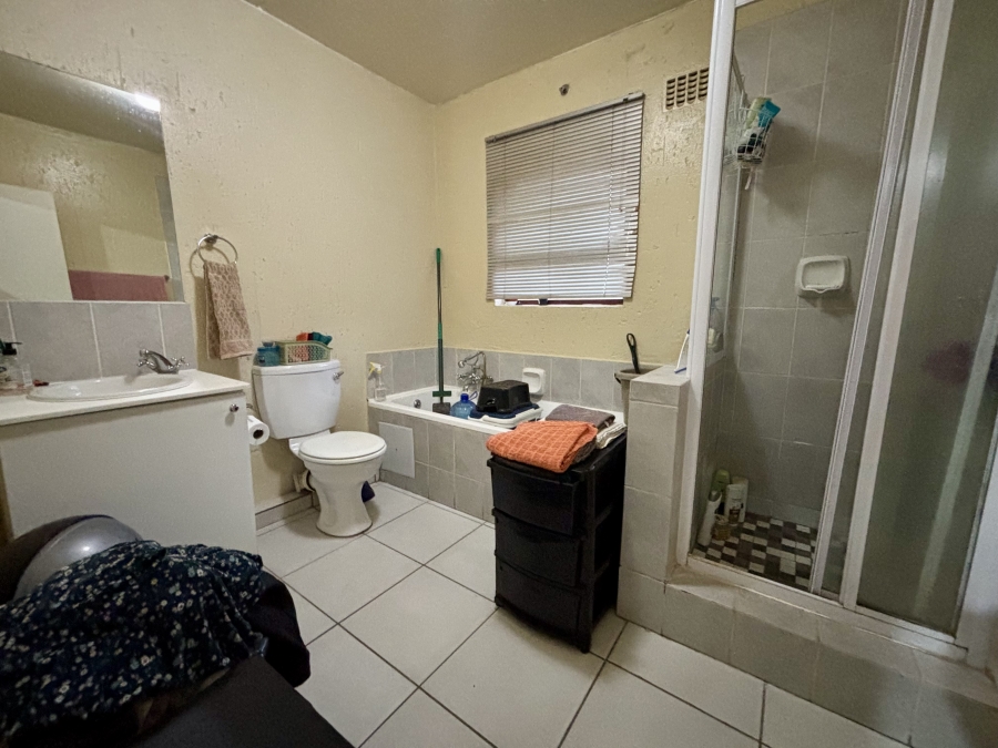 To Let 1 Bedroom Property for Rent in Ferndale Gauteng