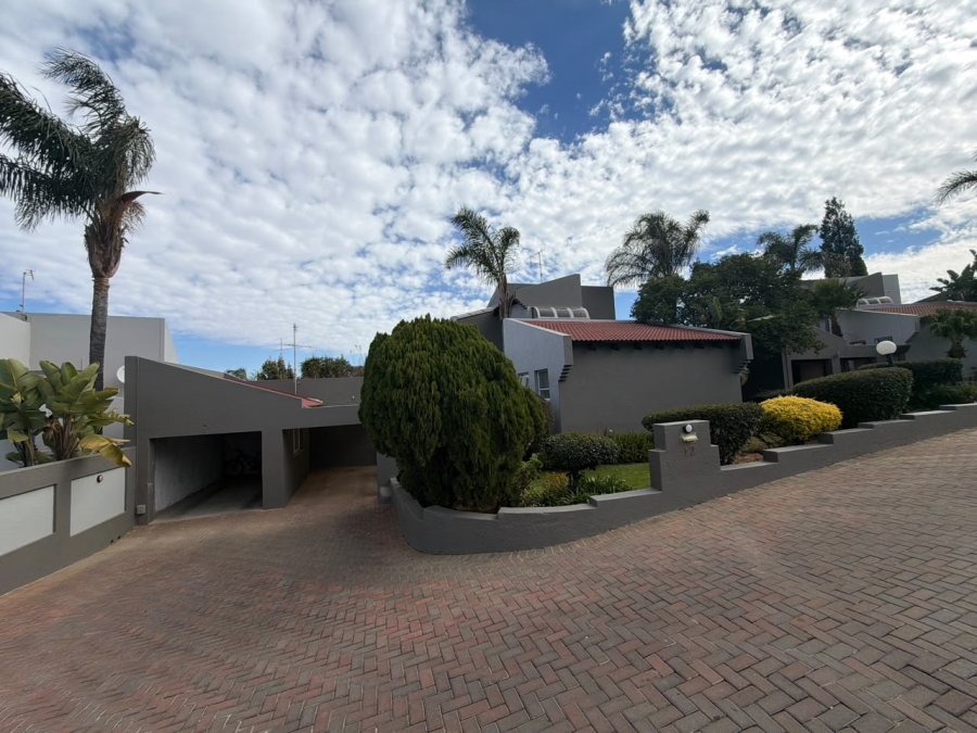 3 Bedroom Property for Sale in Suideroord Gauteng