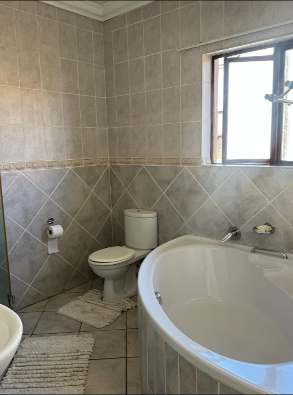 3 Bedroom Property for Sale in Summerset Gauteng
